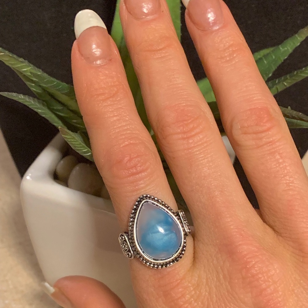 Stunning blue moonstone silver ring - Picture 1 of 8